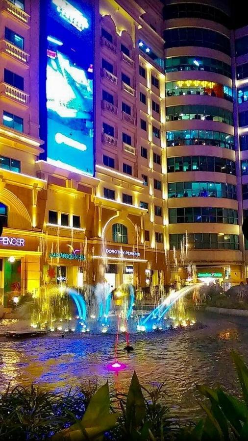 Classy 2Br Suite At Eastwood City With Pool And City Skyline View Manila Zewnętrze zdjęcie