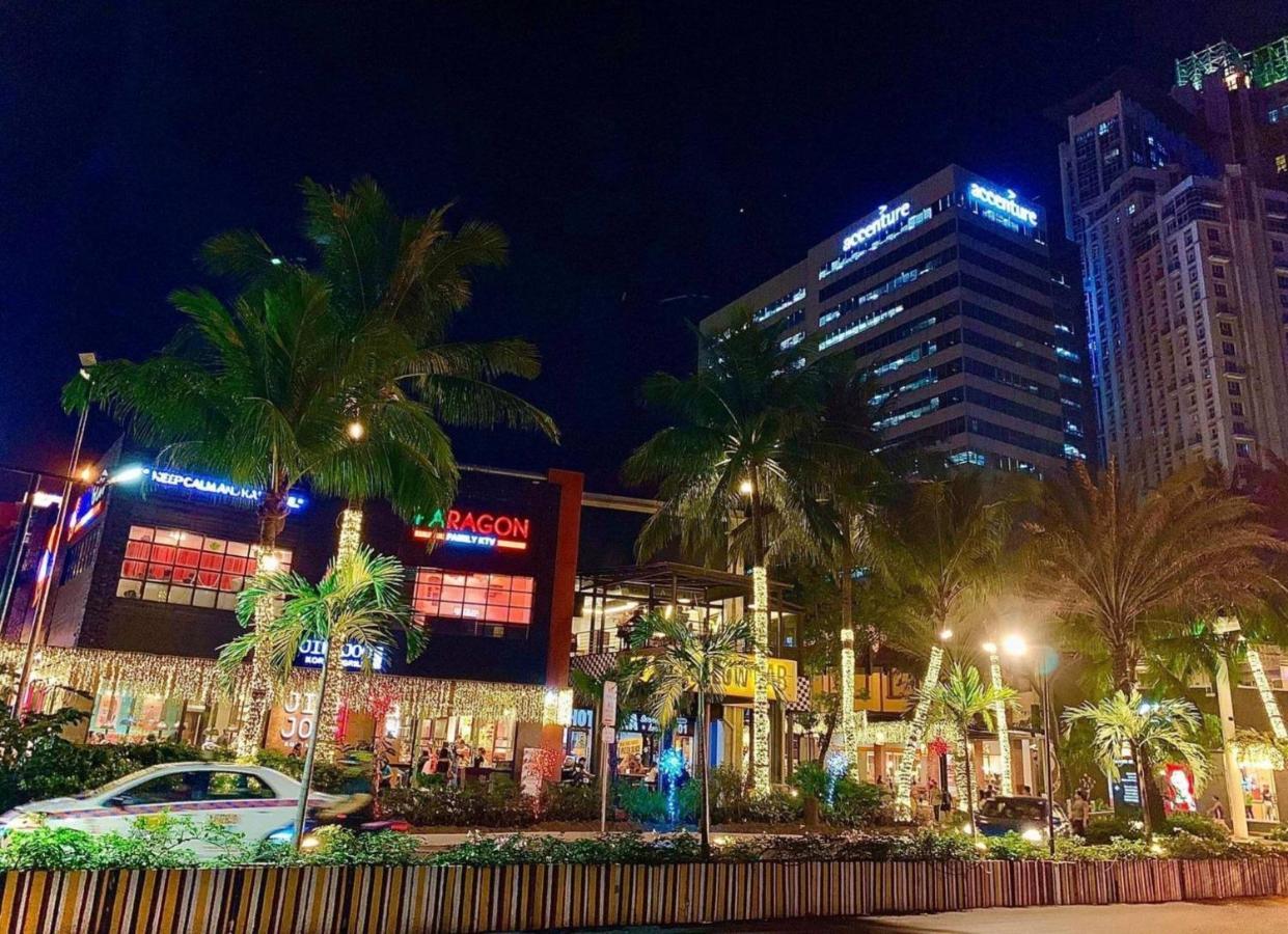 Classy 2Br Suite At Eastwood City With Pool And City Skyline View Manila Zewnętrze zdjęcie