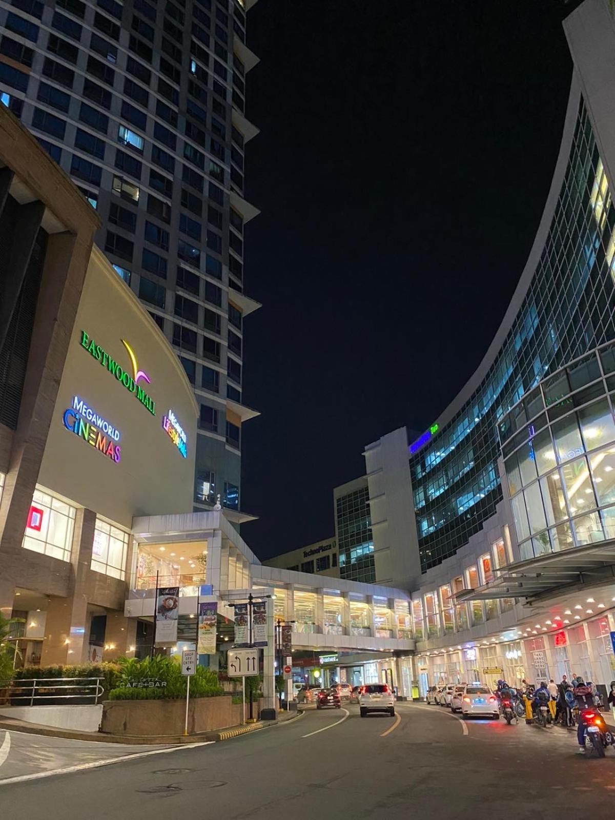 Classy 2Br Suite At Eastwood City With Pool And City Skyline View Manila Zewnętrze zdjęcie